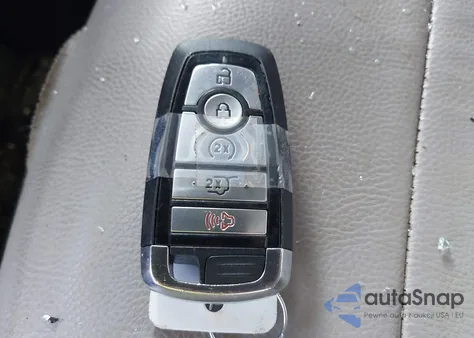 2021 Ford Explorer Xlt z USA, uszkodzony, nr VIN 1FMSK8DH8MGB75770